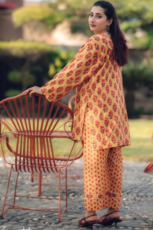 Amber Flora – 2-Piece Embroidered Lawn Co-ord Set