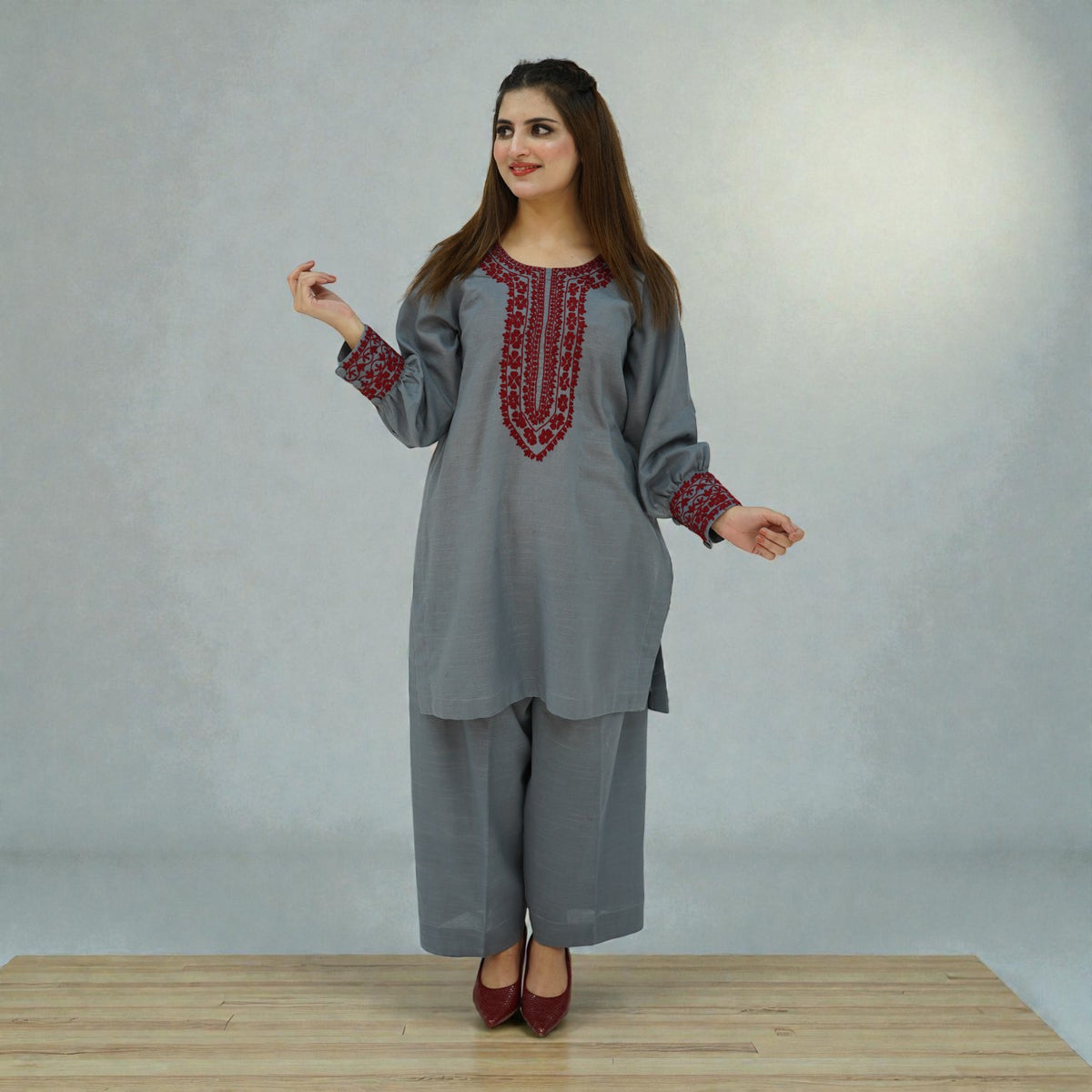 Crimson Slate – 2-Piece Kashmiri Embroidered Slub Lawn Suit