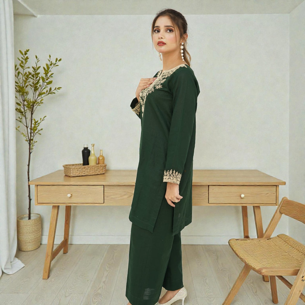 Emerald Motif – 2-Piece Kashmiri Embroidered Slub Lawn Suit